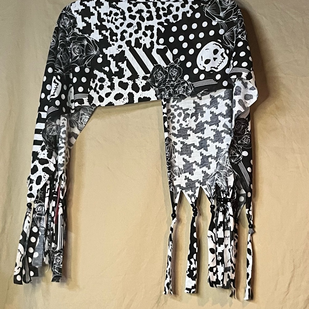 Betsey Johnson Black and White Patterned Scarf